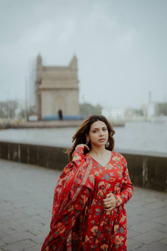 Floral Elegance Full-Sleeve Aliya Suit