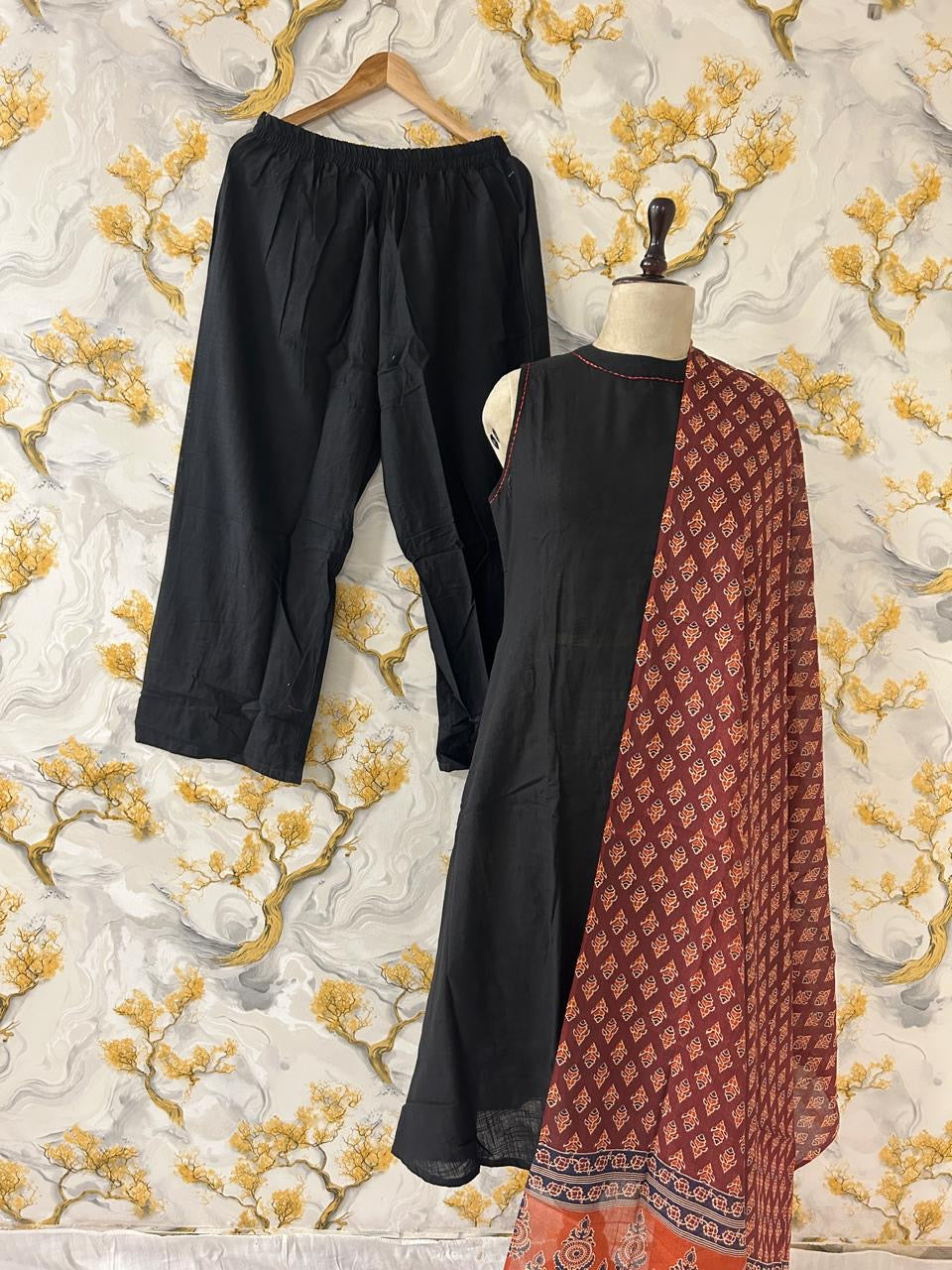 Black Piku Style Halter Suit Set