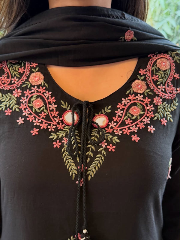 Noor – Floral Embroidered Kurta Dupatta Set