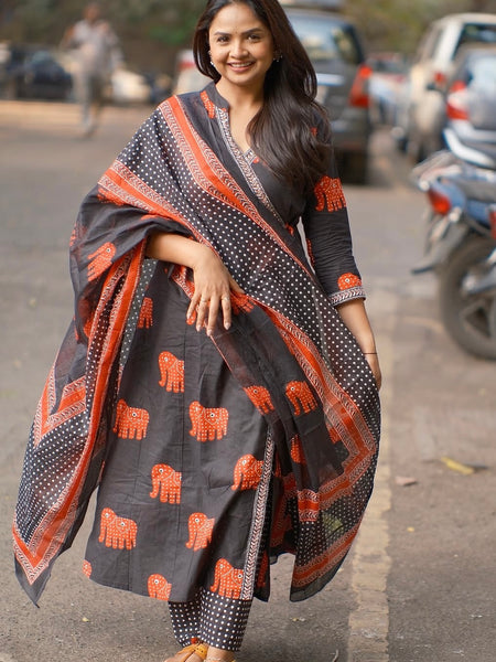 Aabha” Charcoal Cotton Suit Set | Traditional Elephant Print