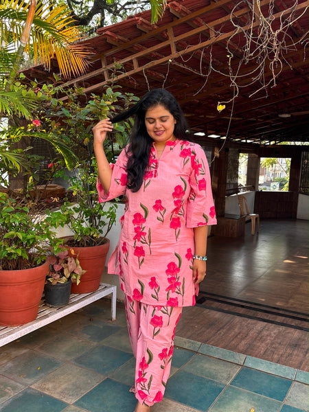 Pink Floral Ethnic Comfort Kurta Pant Set 🌸
