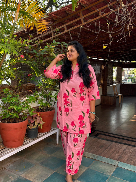 Pink Floral Ethnic Comfort Kurta Pant Set 🌸