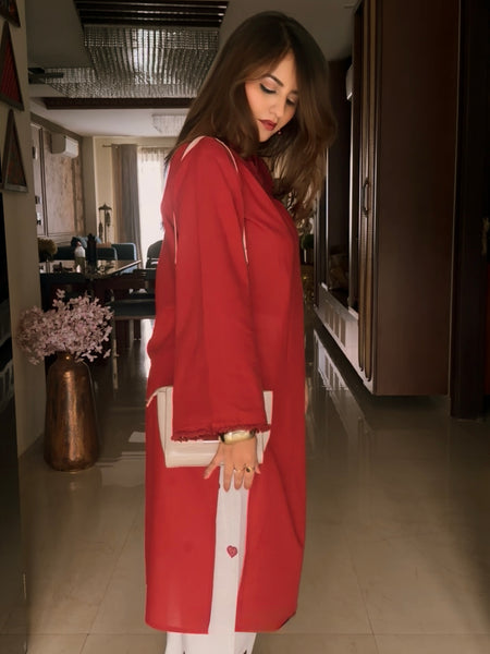 Rust & Romance: Effortless Ethnic Elegance
