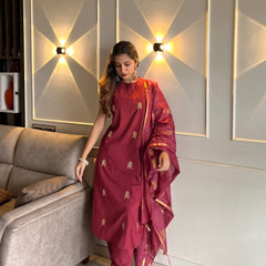 Halter Neck office Fits With Dupatta