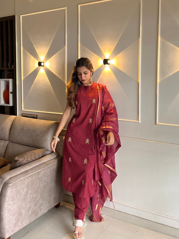 Halter Neck office Fits With Dupatta