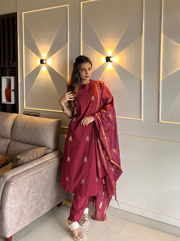 Halter Neck office Fits With Dupatta
