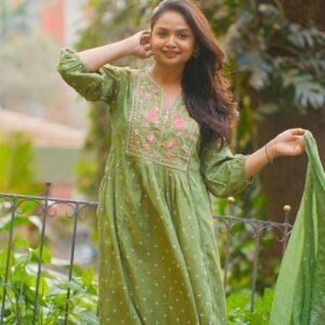 New Arrivals Olive green embroidered suit set worn by Apurva Gore